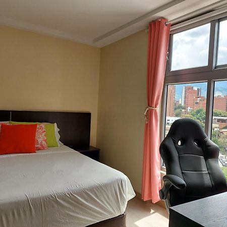 San Peter Apartments Меделин Екстериор снимка