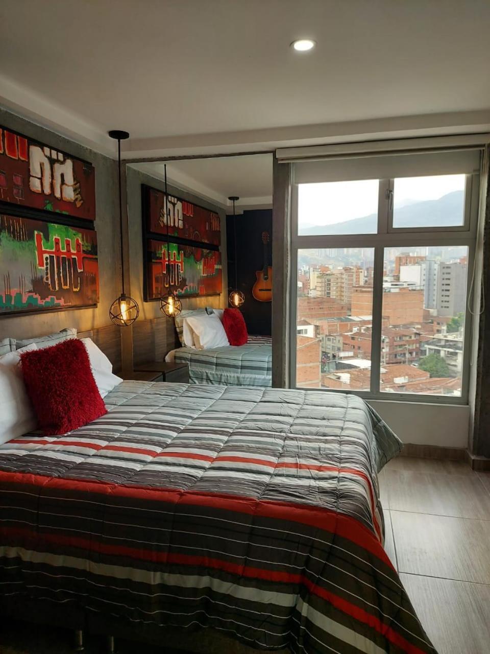 San Peter Apartments Меделин Екстериор снимка